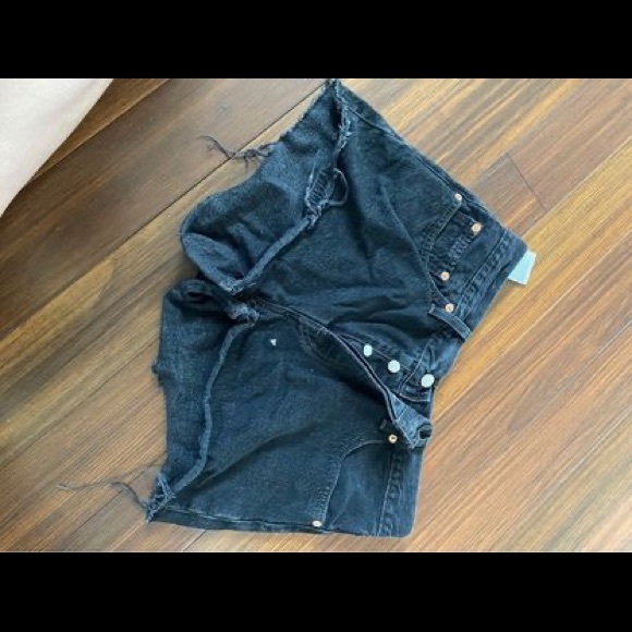 Levi 501 shorts - Picture 2 of 2